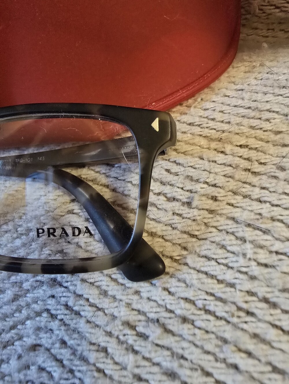 Fantastic Find! Prada Men's Black Tortoiseshell Eyeglasses with Red Case - Picture 2 of 8